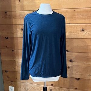 VUORI WOMEN'S LONG SLEEVE LUX CREW - NWOT
